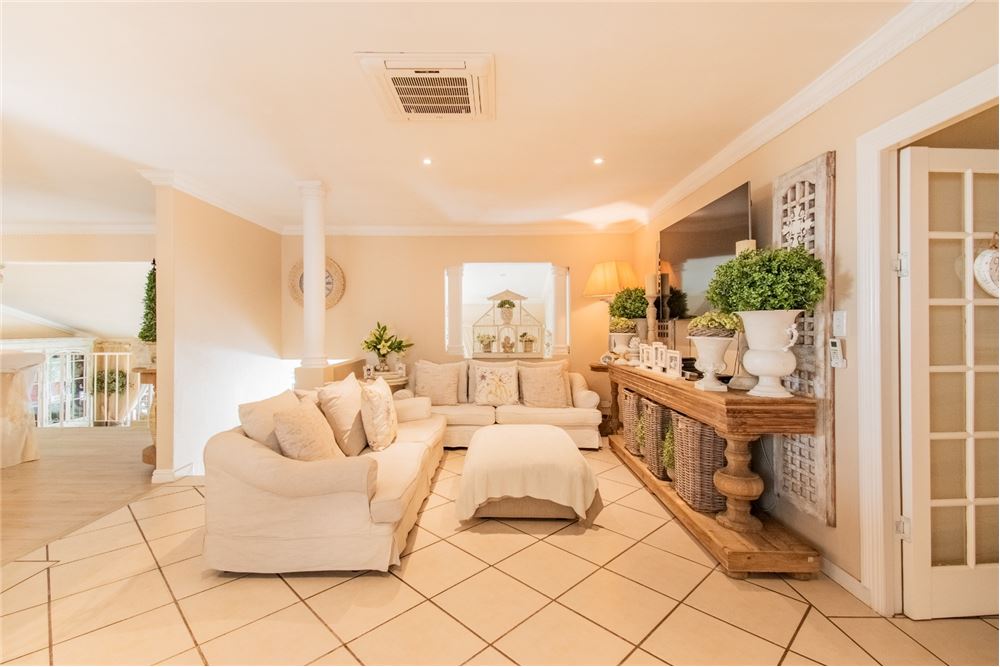 Residential - House - Westville Central, KwaZulu Natal - South Africa - 16 - 1031465101-125