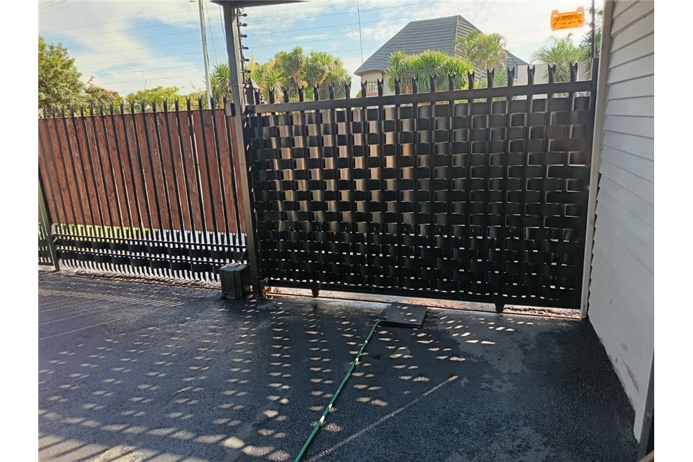 Residenziale - Casa - Sinoville, Gauteng - South Africa - 24 - 1031414136-20