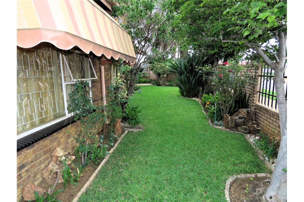 Residencial - Casa - Eersterust, Gauteng - South Africa - 35 - 1031414016-161