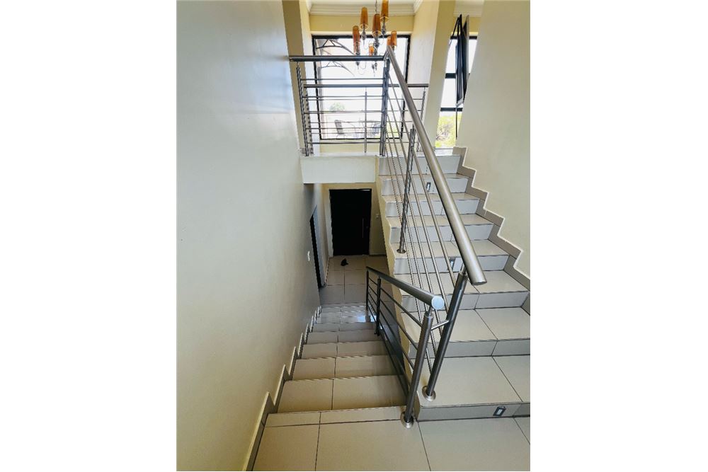 Residencial - Casa - Leloko Lifestyle and Eco Estate, North West - South Africa - 7 - 1031414112-29