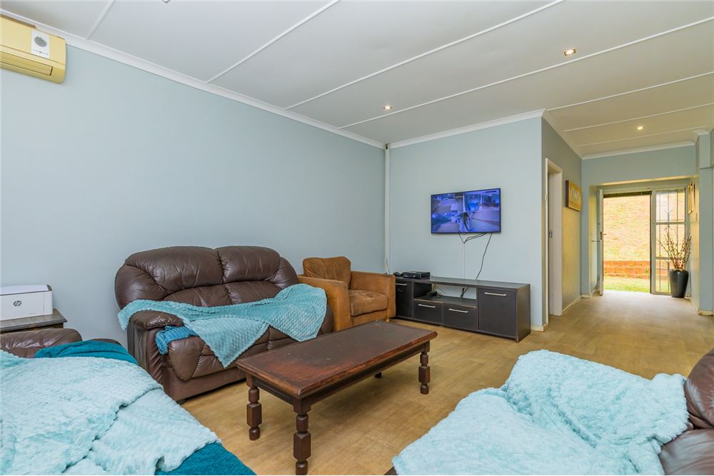 Residential - House - Glen Anil, KwaZulu Natal - South Africa - 7 - 1031465055-123