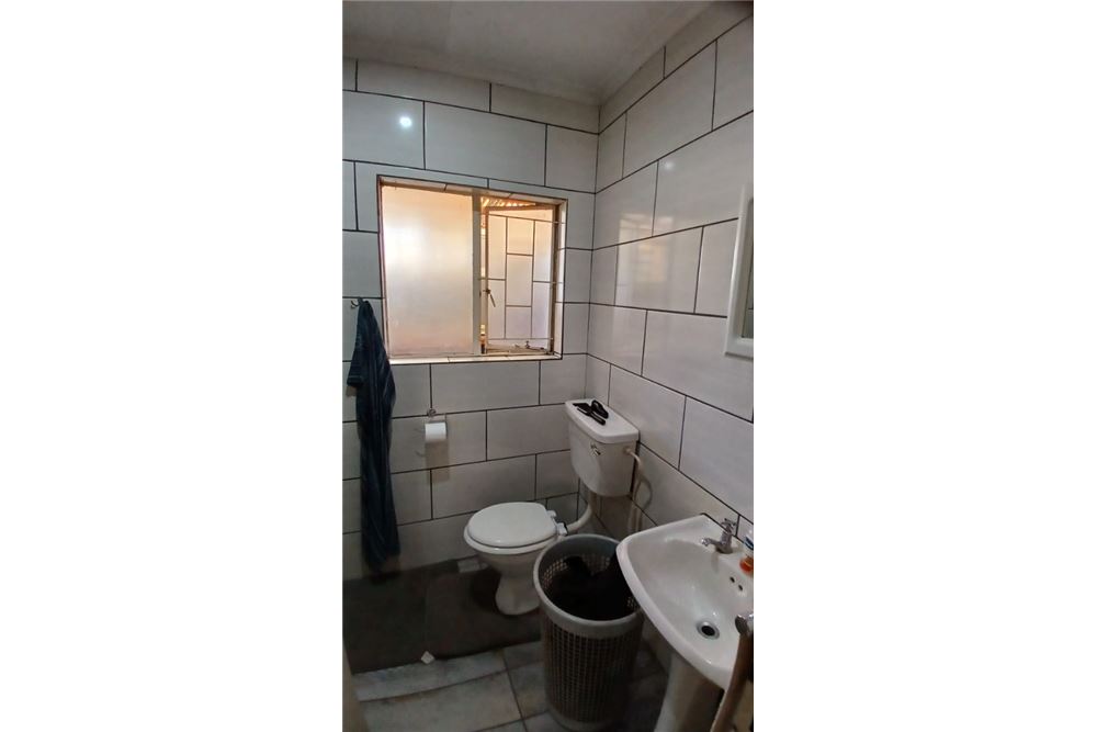 Residencial - Casa - Kirkney, Gauteng - South Africa - 22 - 1031414116-94