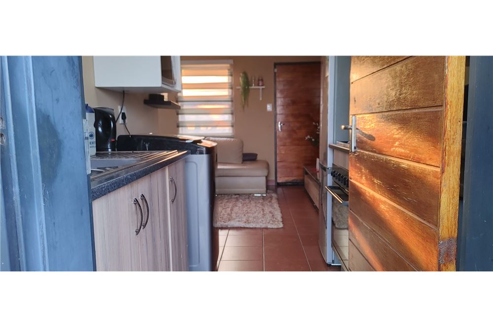 Residential - بيت مستقل - Protea Glen, Gauteng - South Africa - 8 - 1031421124-68