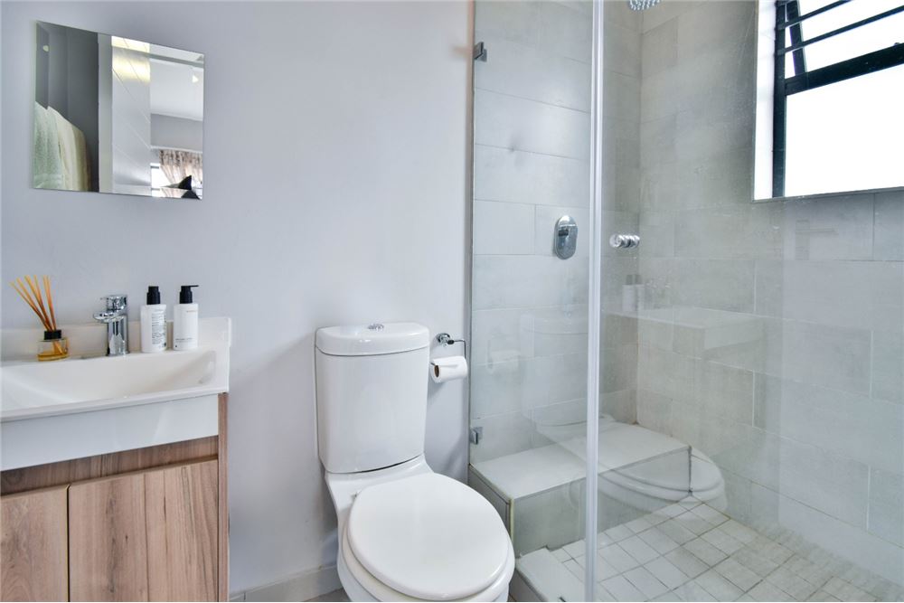 Residencial - Piso - Lombardy Estate, Gauteng - South Africa - 11 - 1031414143-20