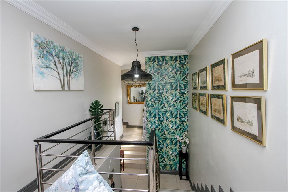 Residential - House - La Lucia, KwaZulu Natal - South Africa - 50 - 1031465115-30