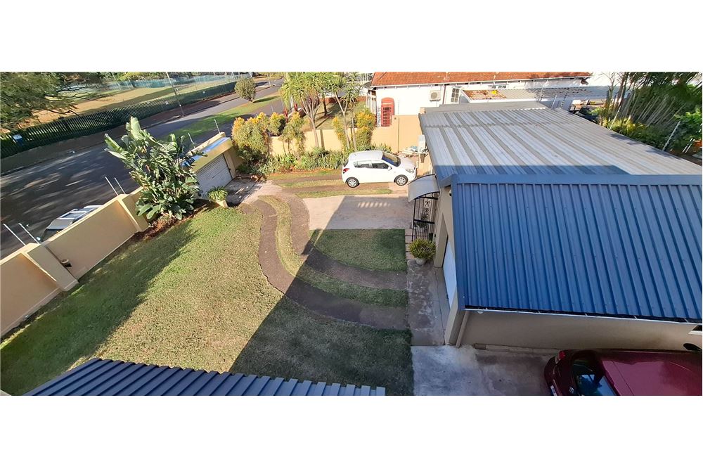 Residential - Rumah Terpisah - Glenwood, KwaZulu Natal - South Africa - 48 - 1031389002-211