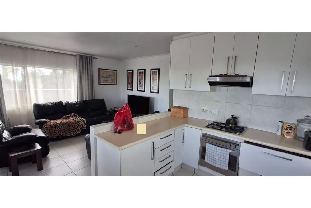Residential - House - Glen Anil, KwaZulu Natal - South Africa - 26 - 1031465084-339
