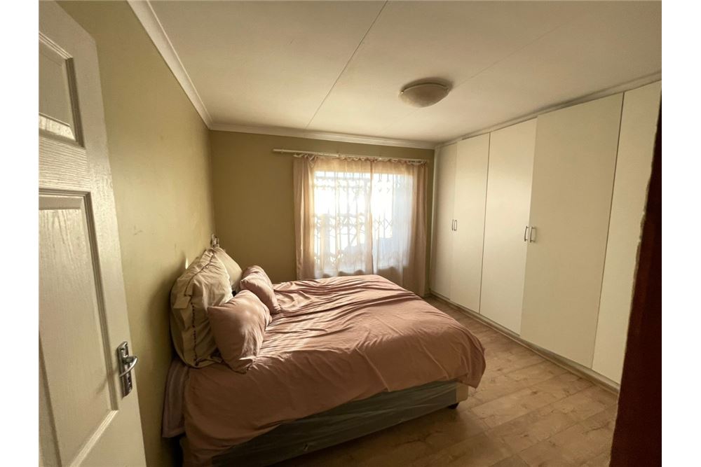 Residencial - Casa - Eersterust, Gauteng - South Africa - 32 - 1031414137-35