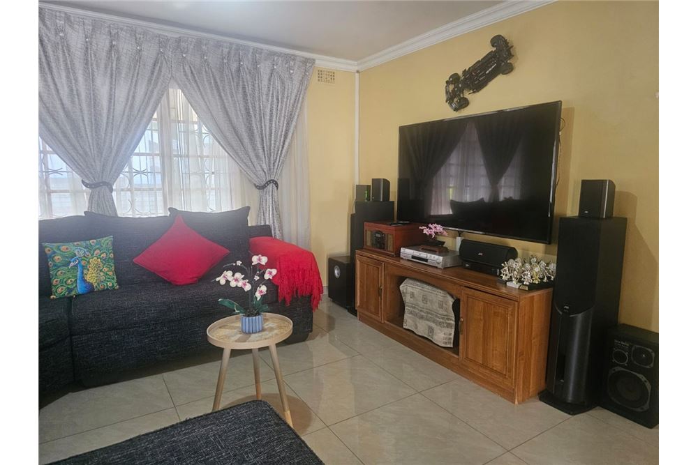 Residential - House - Avoca, KwaZulu Natal - South Africa - 7 - 1031465025-210