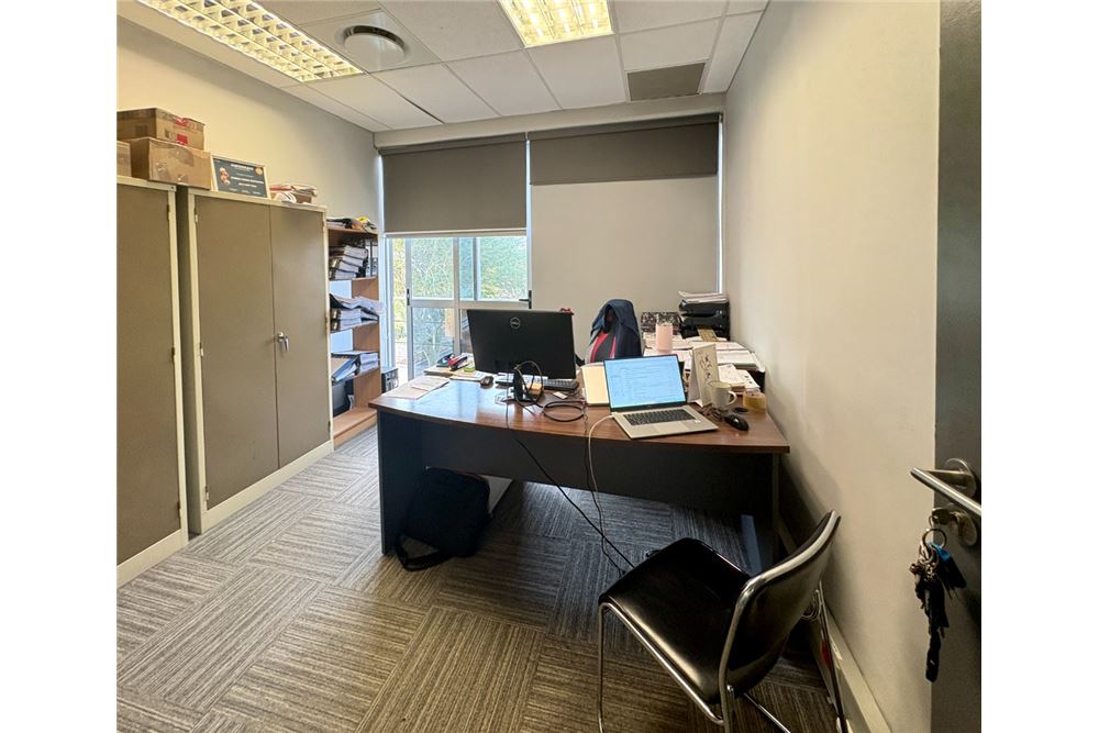 Επαγγελματικό - Γραφείο - Somerset Park, KwaZulu Natal - South Africa - 9 - 1031388078-135