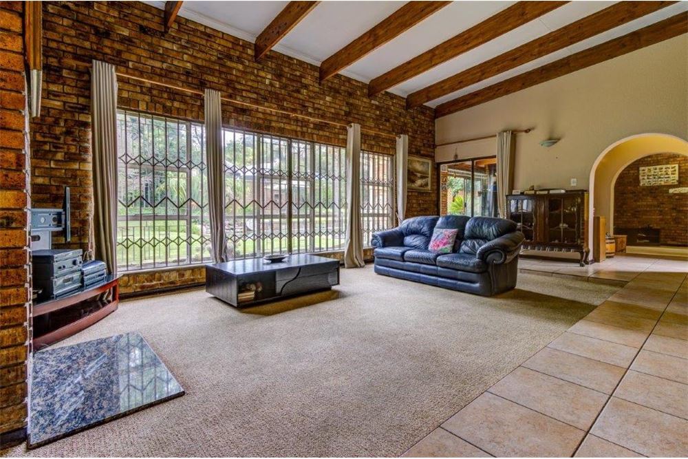 Residential - Отдельно стоящий дом - Terenure, Gauteng - South Africa - 9 - 1031439312-11