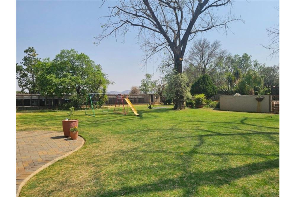 Residential - Hiša večstanovanjska - Rispark, Gauteng - South Africa - 21 - 1031421159-15