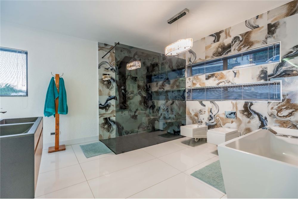 Residential - House - La Lucia, KwaZulu Natal - South Africa - 24 - 1031465022-888