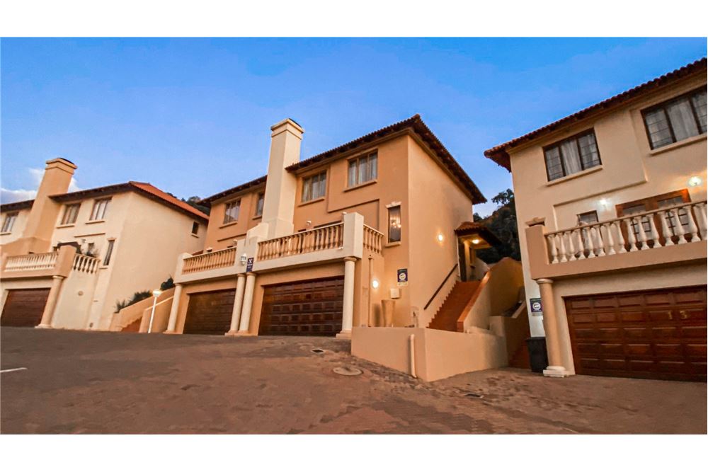 Residential Townhouse Winchester Hills, Gauteng South Africa