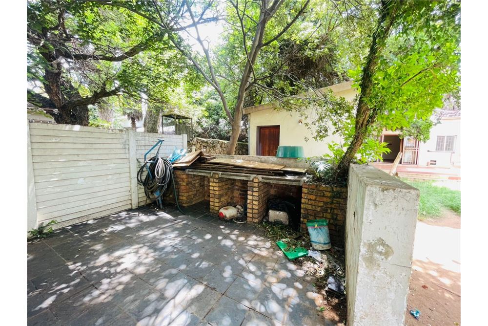 Residential - House - Sunnyside, Gauteng - South Africa - 17 - 1031414137-51