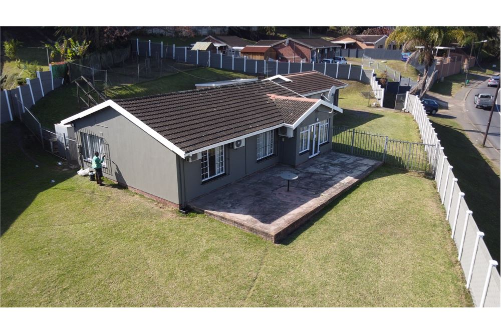 Residential - House - Glen hills, KwaZulu Natal - South Africa - 68 - 1031465050-129