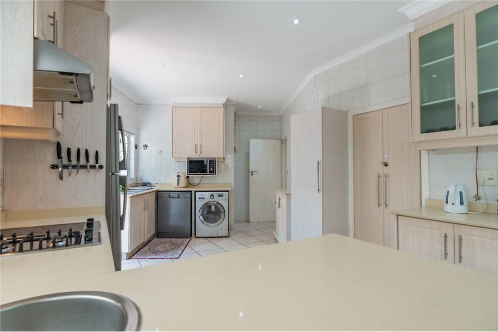 Residential - House - La Lucia, KwaZulu Natal - South Africa - 18 - 1031465022-882