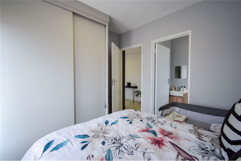 Residencial - Piso - Lombardy Estate, Gauteng - South Africa - 15 - 1031414143-20