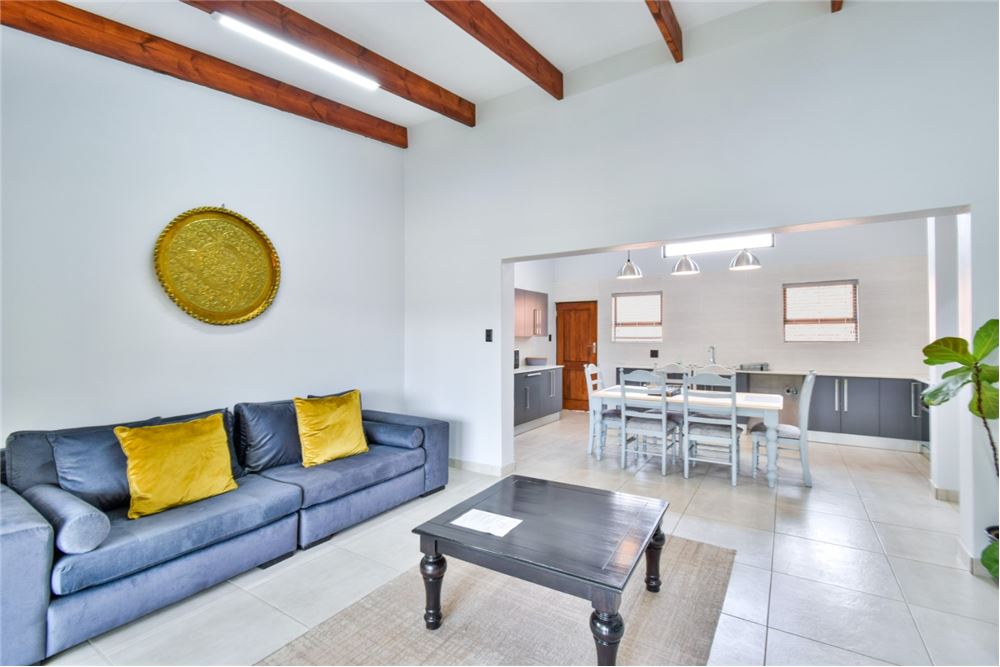 Comercial - Hostal - Kameeldrift East, Gauteng - South Africa - 69 - 1031414001-141