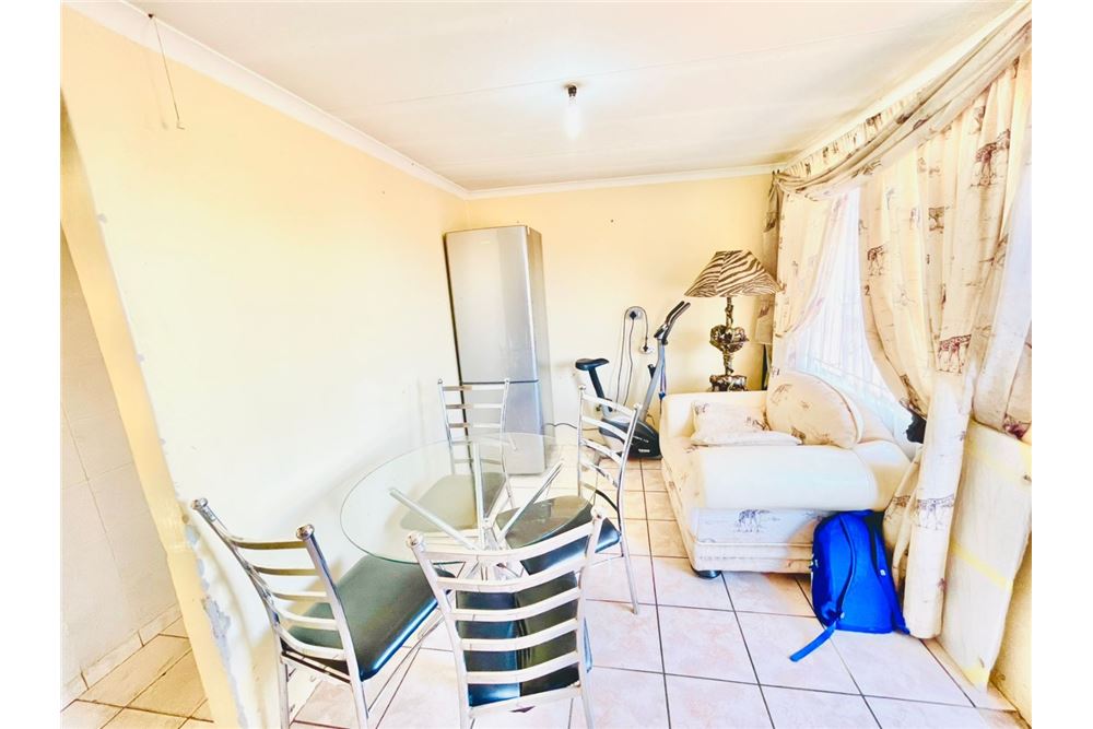 Residencial - Casa - Eersterust, Gauteng - South Africa - 10 - 1031414137-44