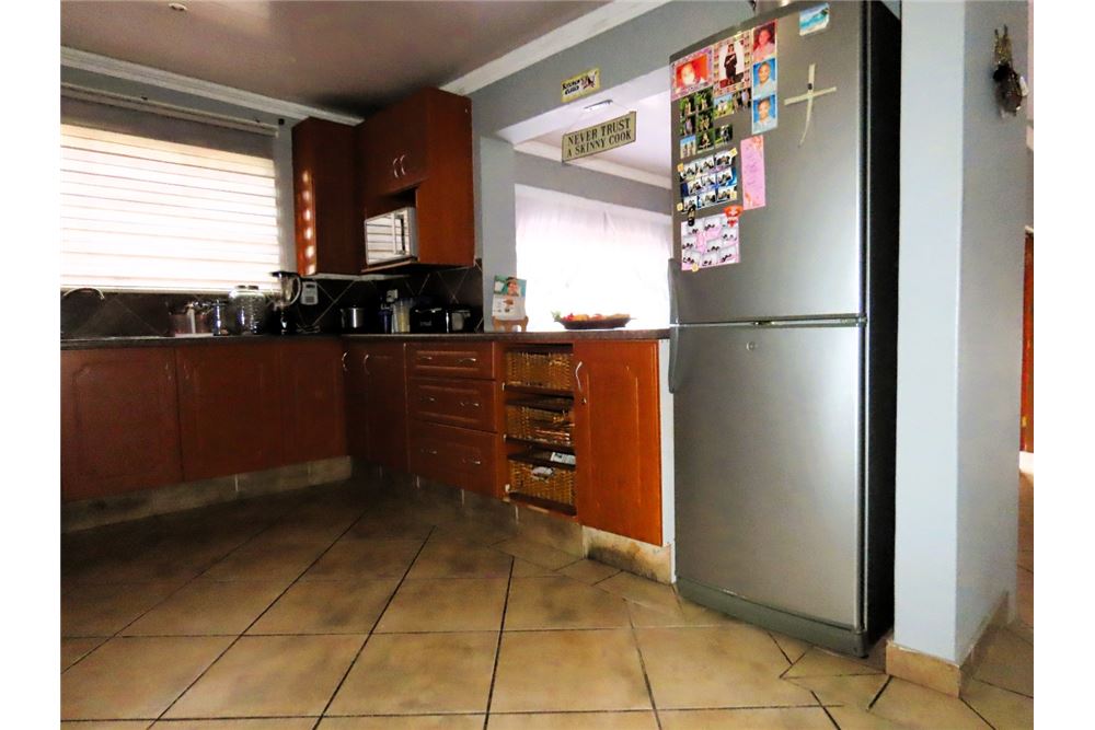 Residencial - Casa - Eersterust, Gauteng - South Africa - 13 - 1031414016-145