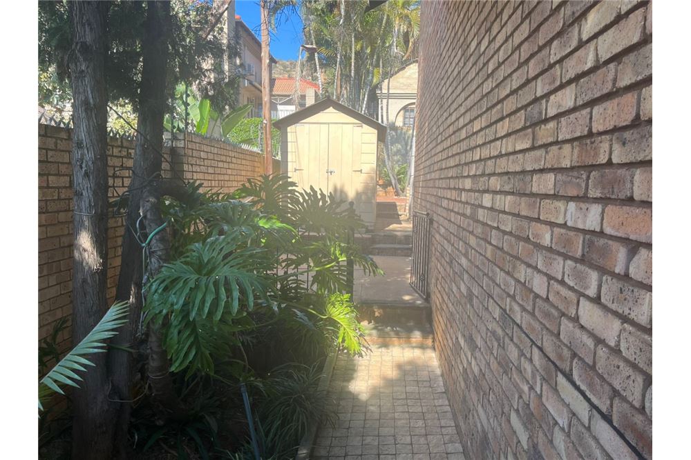 Residencial - Casa - Montana Park, Gauteng - South Africa - 32 - 1031414140-41