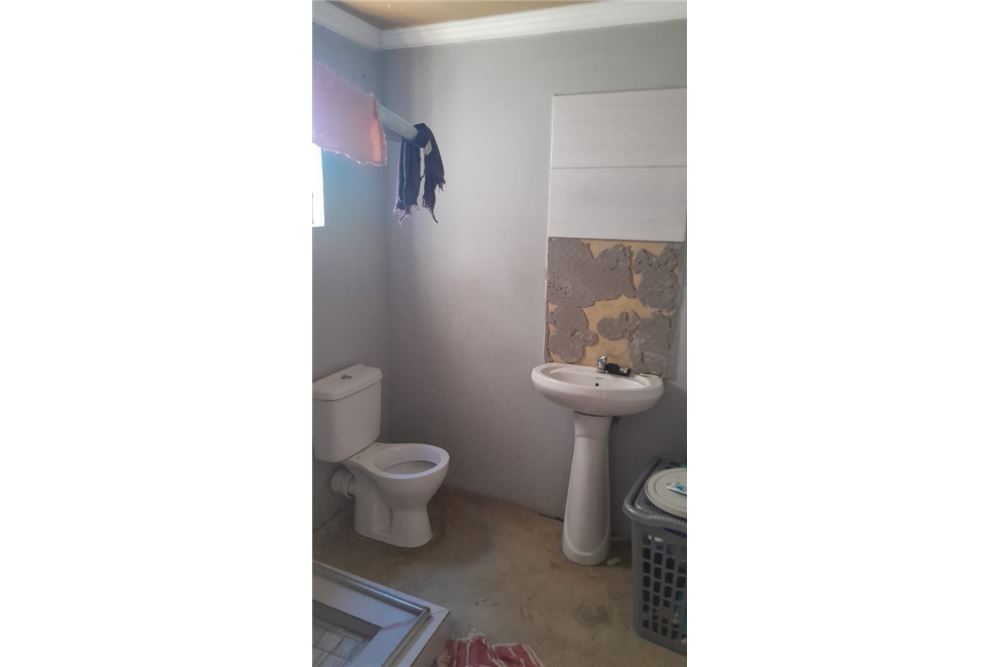 Residential - House - Soshanguve X, Gauteng - South Africa - 13 - 1031414015-771