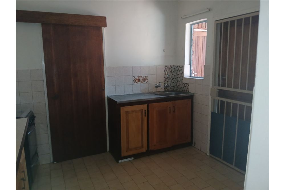 Residential - House - Karenpark, Gauteng - South Africa - 14 - 1031414088-127