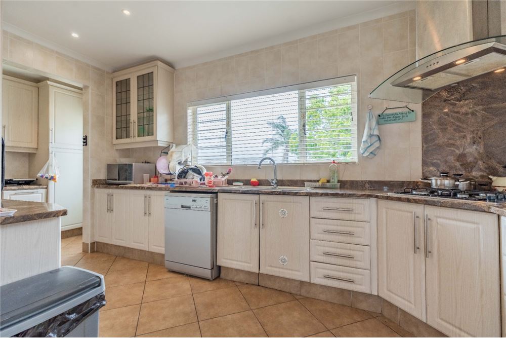 Residential - House - Glen Anil, KwaZulu Natal - South Africa - 9 - 1031465084-339