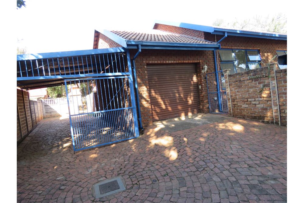 Residencial - Casa - Karenpark, Gauteng - South Africa - 6 - 1031414013-120