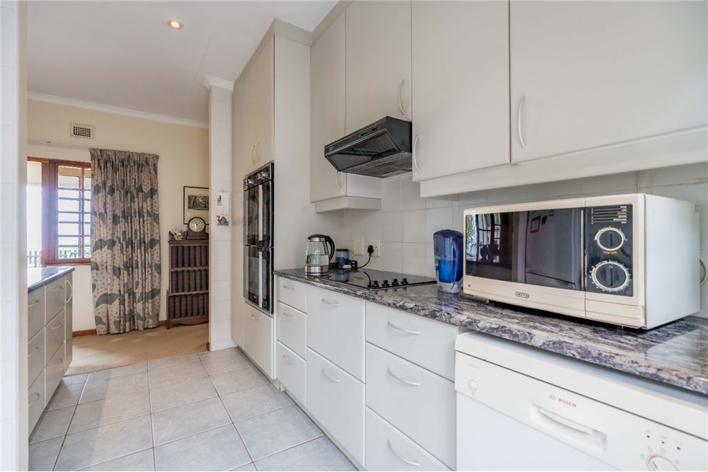 Residential - Townhouse - Durban North, KwaZulu Natal - South Africa - 13 - 1031465022-883