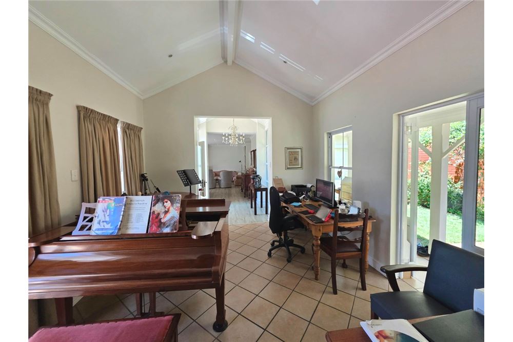 Residential - Townhouse - Mount Edgecombe Country Estate, KwaZulu Natal - South Africa - 8 - 1031465003-156