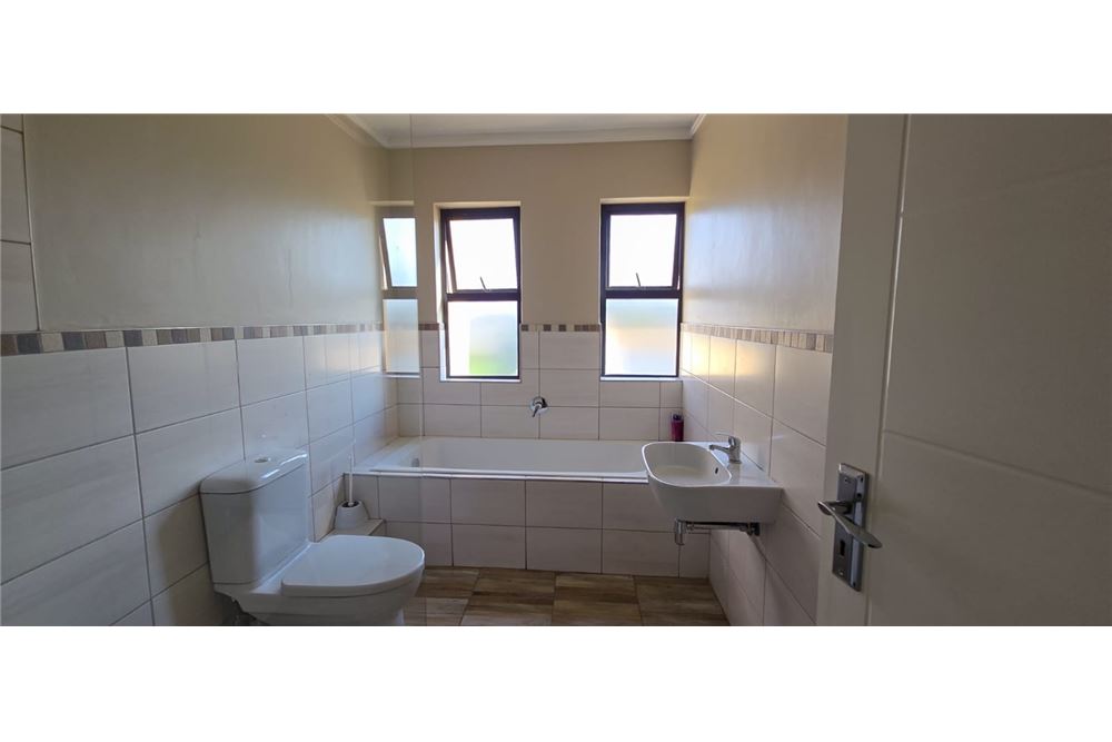 Residencial - Casa - Zambezi Manor Lifestyle Estate, Gauteng - South Africa - 13 - 1031414140-26