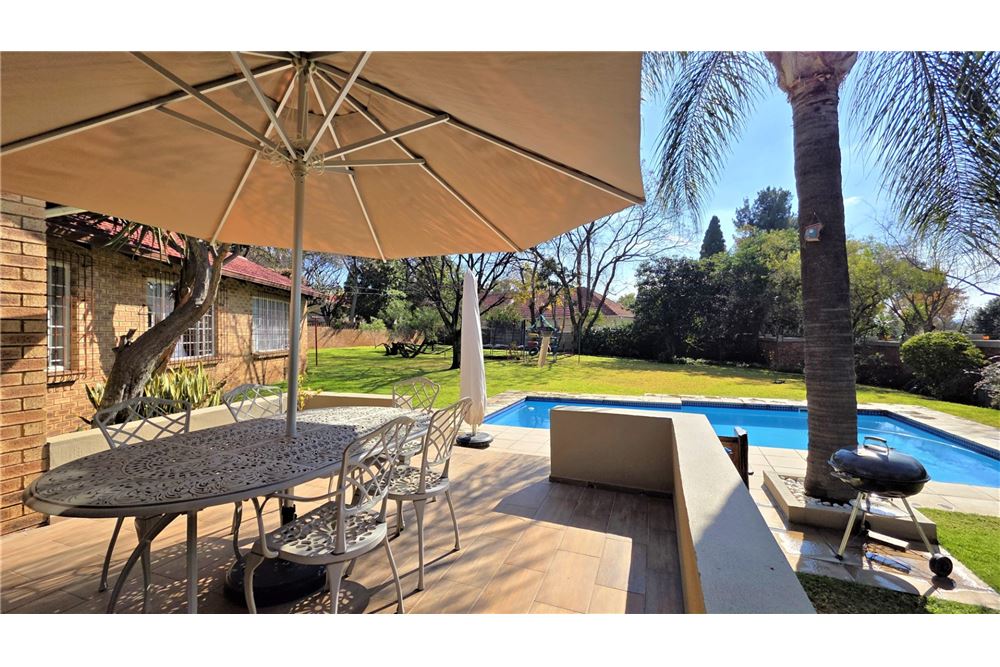 Residential - บ้านเดี่ยว - Fourways, Gauteng - South Africa - 18 - 1031393037-387