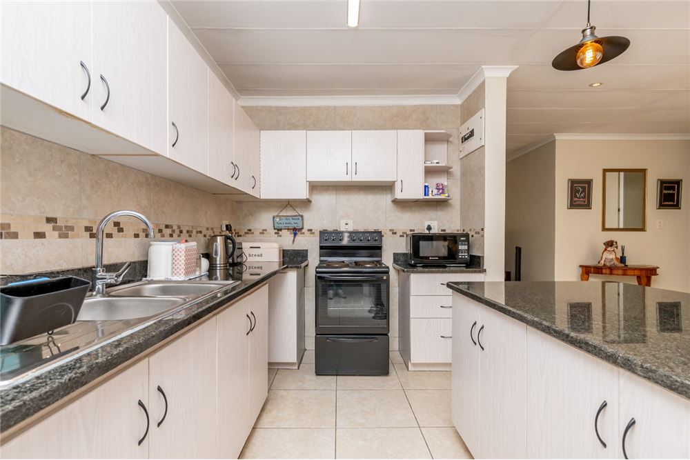 Residential - Townhouse - Glen Anil, KwaZulu Natal - South Africa - 17 - 1031465013-89