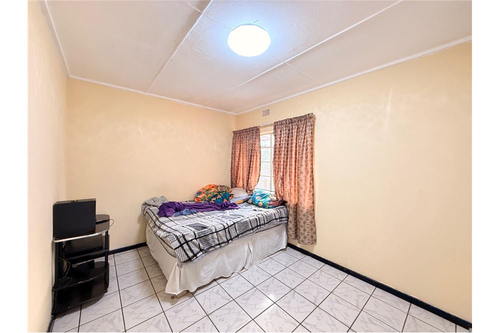 Residential - Αυτόνομη κατοικία - Crown Gardens, Gauteng - South Africa - 23 - 1031421166-38