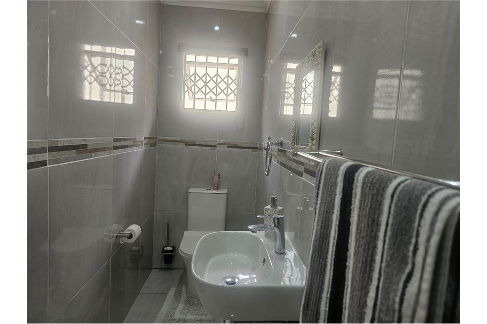 Residential - Townhouse - Mount Edgecombe, KwaZulu Natal - South Africa - 15 - 1031465025-203