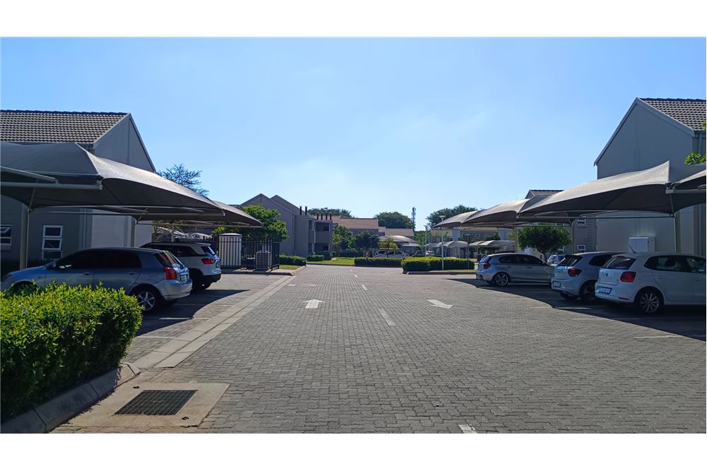 住宅 - 公寓/单元房 - 蒙大拿, Gauteng - South Africa - 2 - 1031414136-32