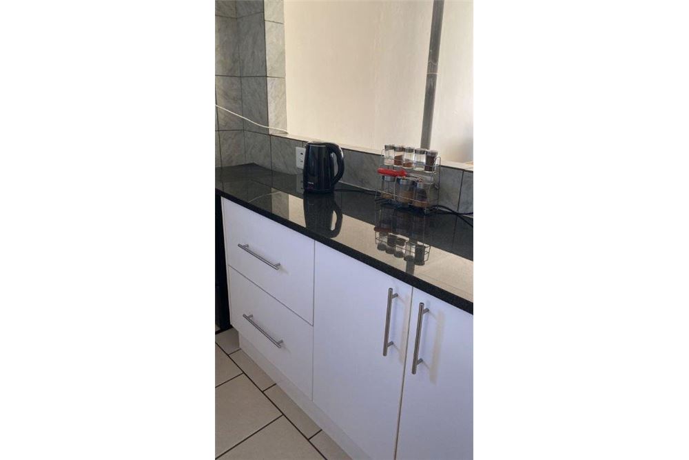 Residential - House - Elandspoort, Gauteng - South Africa - 4 - 1031414015-777