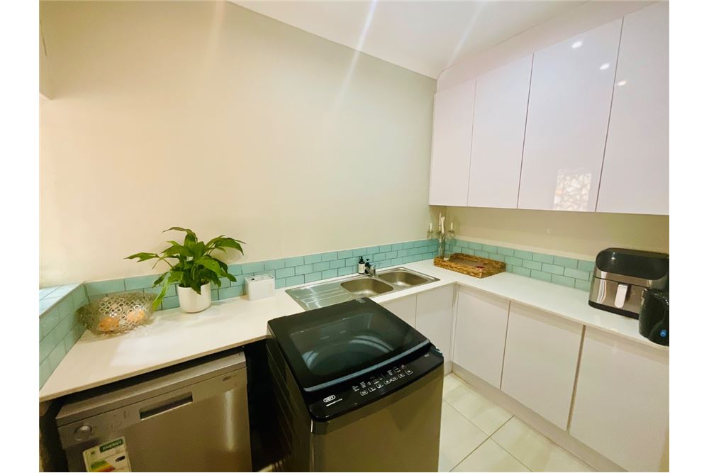 Residential - Отдельно стоящий дом - Northcliff, Gauteng - South Africa - 8 - 1031444162-23