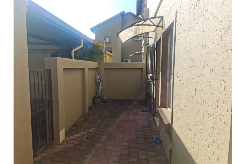 Residencial - Adosado - Annlin, Gauteng - South Africa - 29 - 1031414013-116