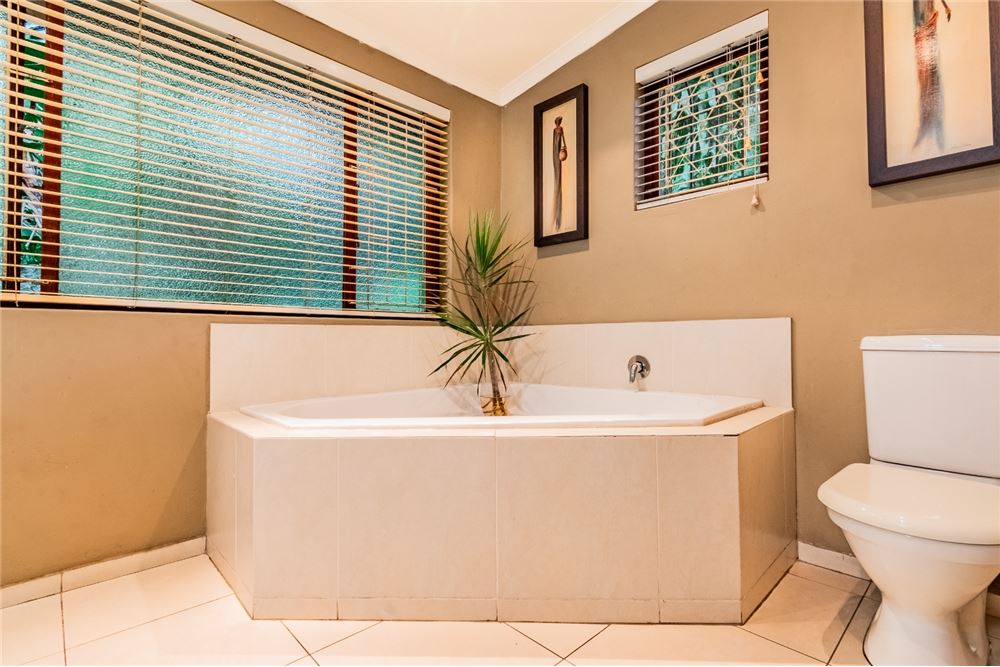 Residential - House - Westville Central, KwaZulu Natal - South Africa - 22 - 1031465101-134