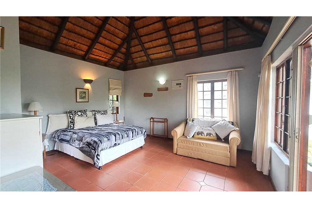 Residencial - Casa - St Michaels On Sea, KwaZulu Natal - South Africa - 34 - 1031394053-221