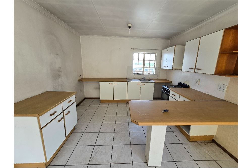 Gyvenamasis - Butas - Alberton North, Gauteng - South Africa - 7 - 1031421002-264