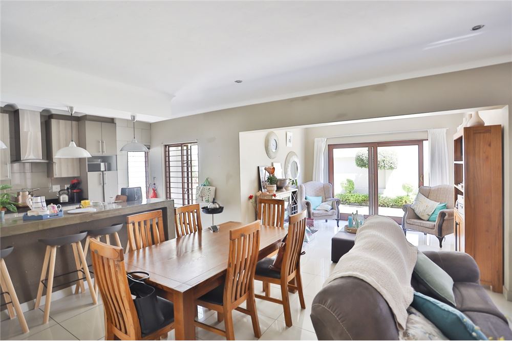 Residential - Отдельно стоящий дом - Thatchfield Estate, Gauteng - South Africa - 17 - 1031393016-194