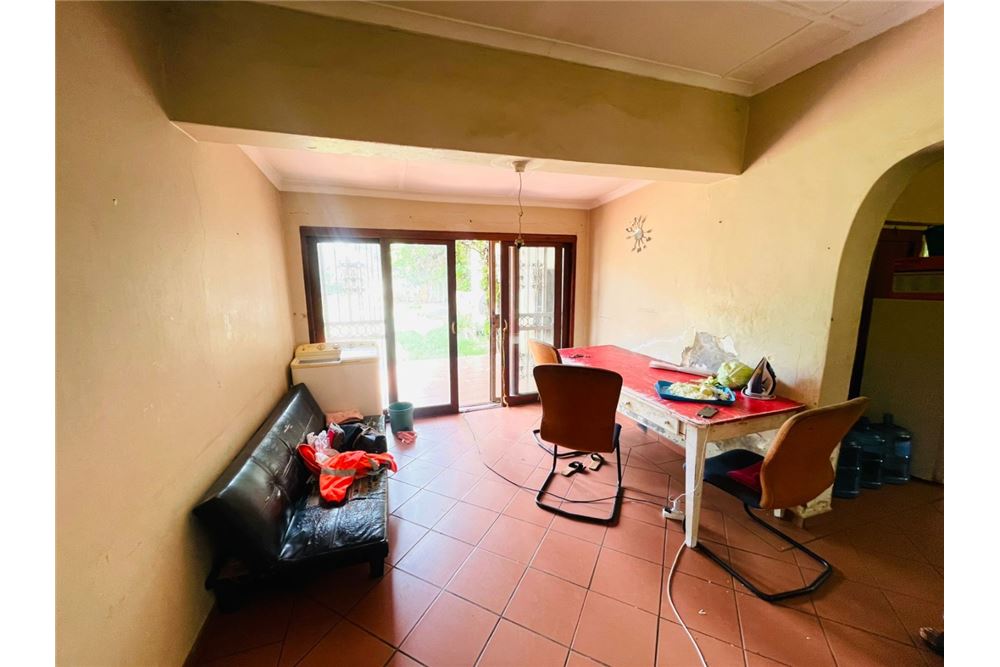 Residential - House - Sunnyside, Gauteng - South Africa - 6 - 1031414137-51