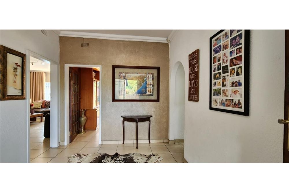 Residential - บ้านเดี่ยว - Alberante, Gauteng - South Africa - 3 - 1031421155-21