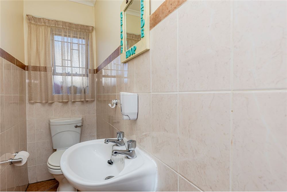 Residential - Omakotitalo - Wilgeheuwel, Gauteng - South Africa - 18 - 1031444179-44