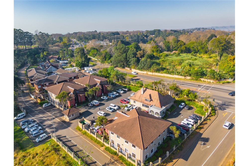 Surface commerciale - Bureau - Hillcrest Central, KwaZulu Natal - South Africa - 25 - 1031391055-53