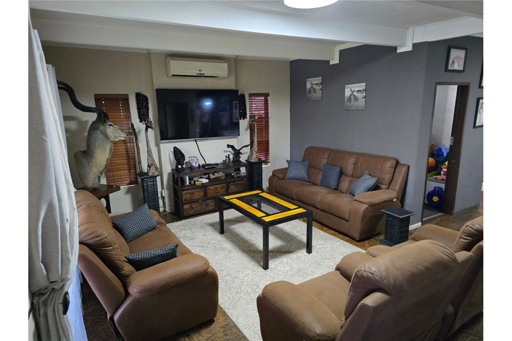 Residenziale - Casa - Sinoville, Gauteng - South Africa - 3 - 1031414136-20
